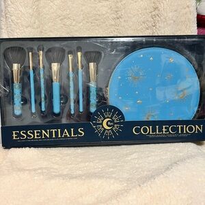 Essentials Collection 8 Piece Makeup Brush Set New